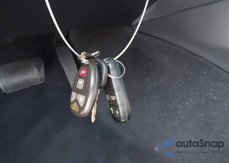 2019 Chrysler 300 S из США, поврежденный, VIN 2C3CCABGXKH538034